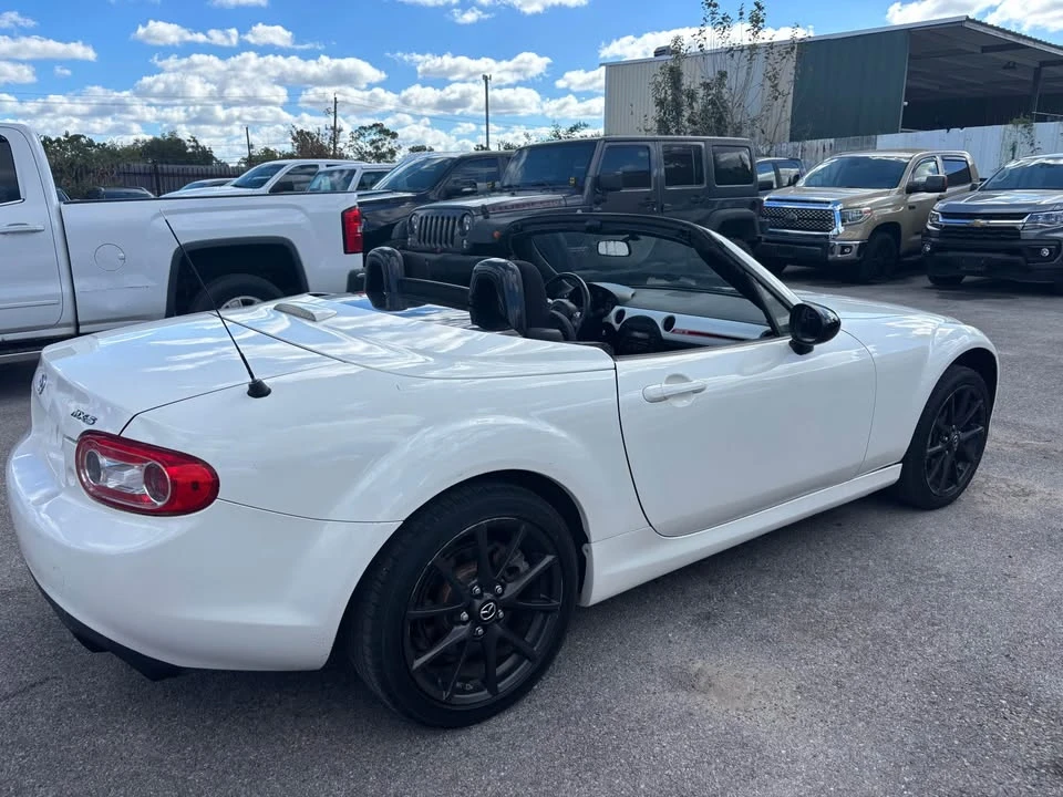 2015 Mazda NC MX-5 Miata - Image 3 of 5