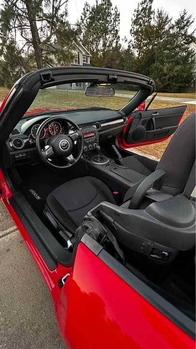 2015 Mazda NC MX-5 Miata - Image 9 of 13