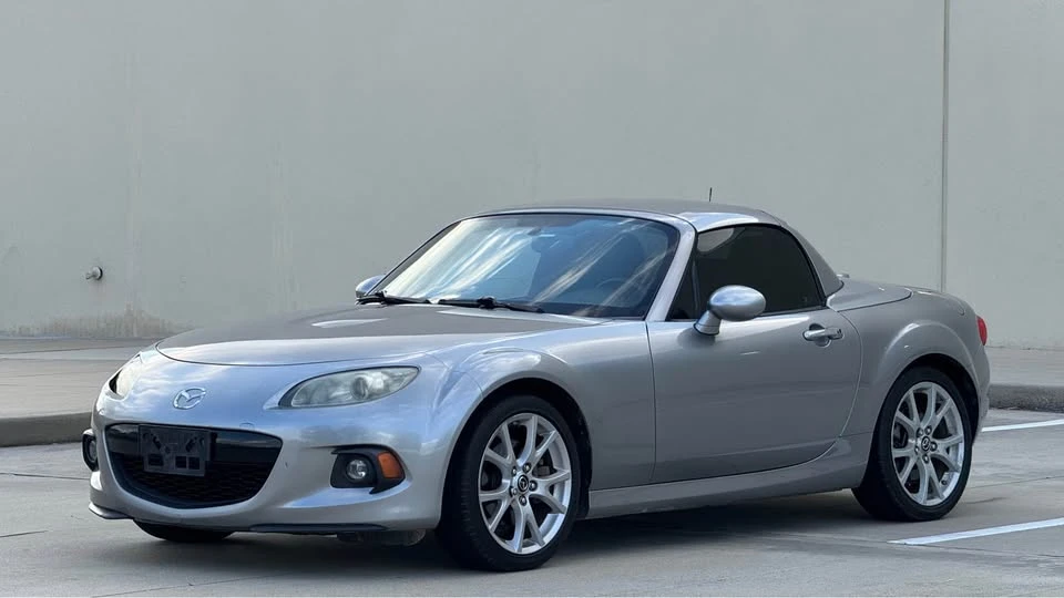 2015 Mazda NC MX-5 Miata - Image 16 of 19