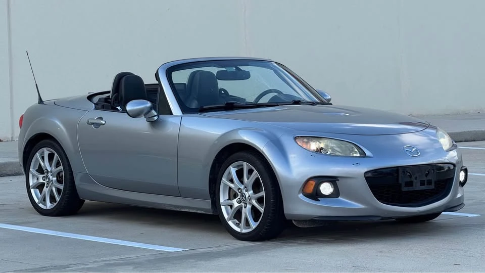 2015 Mazda NC MX-5 Miata - Image 17 of 19