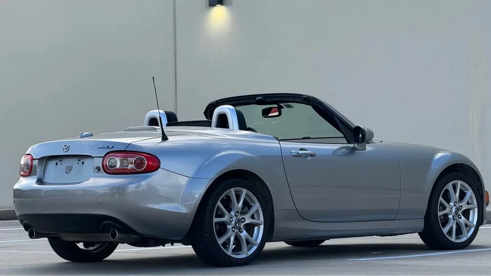 2015 Mazda NC MX-5 Miata - Image 5 of 19
