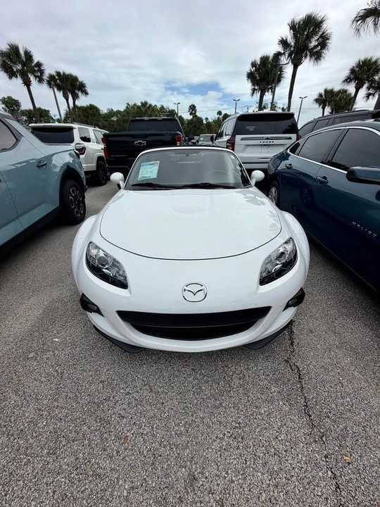 2015 Mazda NC MX-5 Miata - Image 2 of 5