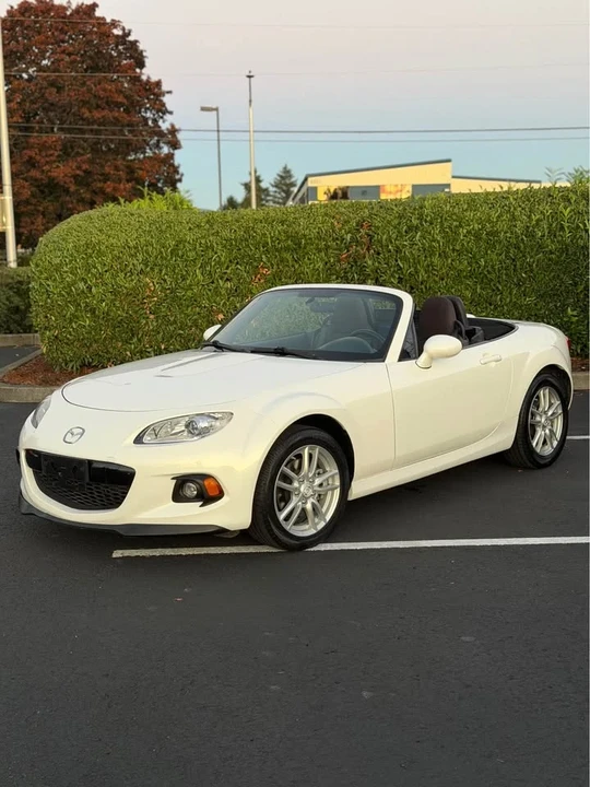 2015 Mazda NC MX-5 Miata - Image 6 of 9