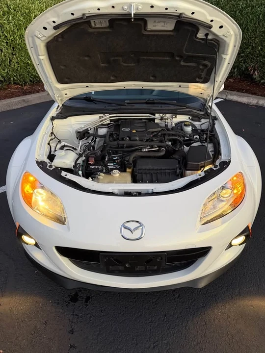 2015 Mazda NC MX-5 Miata - Image 8 of 9