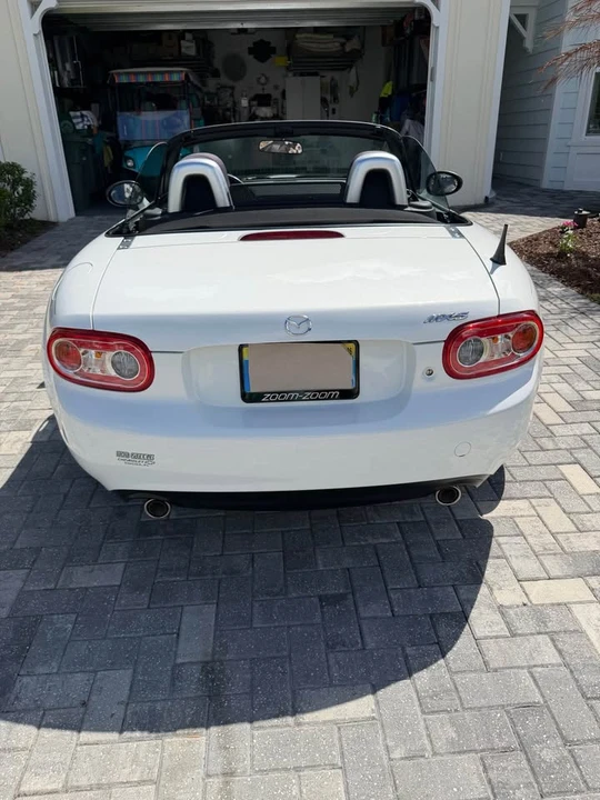 2015 Mazda NC MX-5 Miata - Image 2 of 11