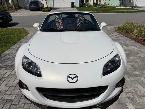 2015 Mazda MX-5 Miata Sport