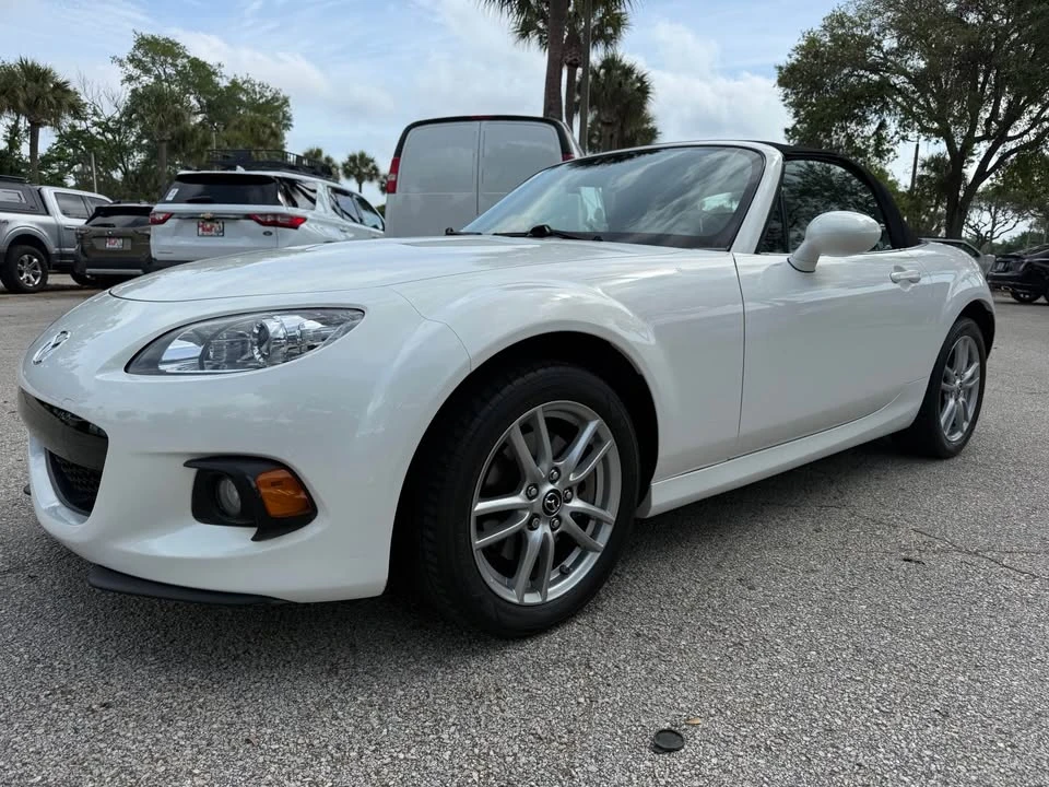 2015 Mazda NC MX-5 Miata - Image 2 of 8