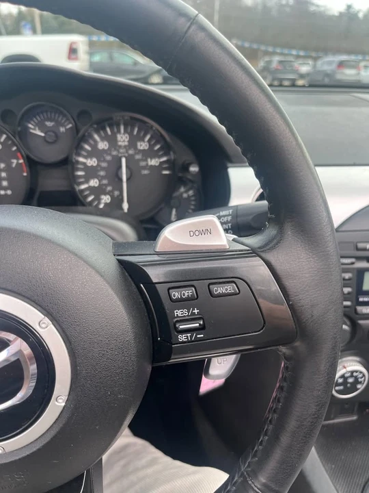 2015 Mazda NC MX-5 Miata - Image 11 of 17