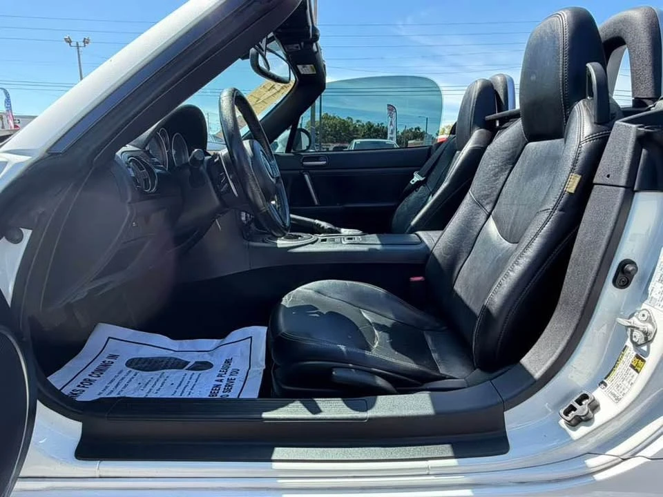 2015 Mazda ND MX-5 Miata - Image 9 of 20