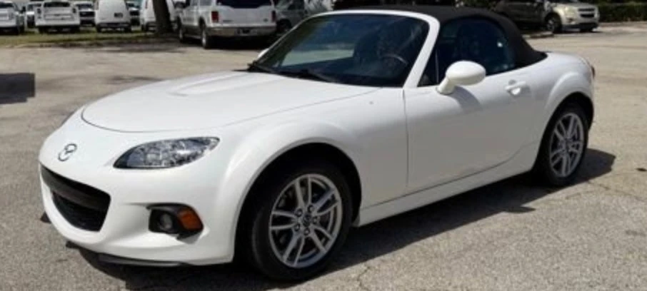 2015 Mazda NC MX-5 Miata - Image 2 of 10