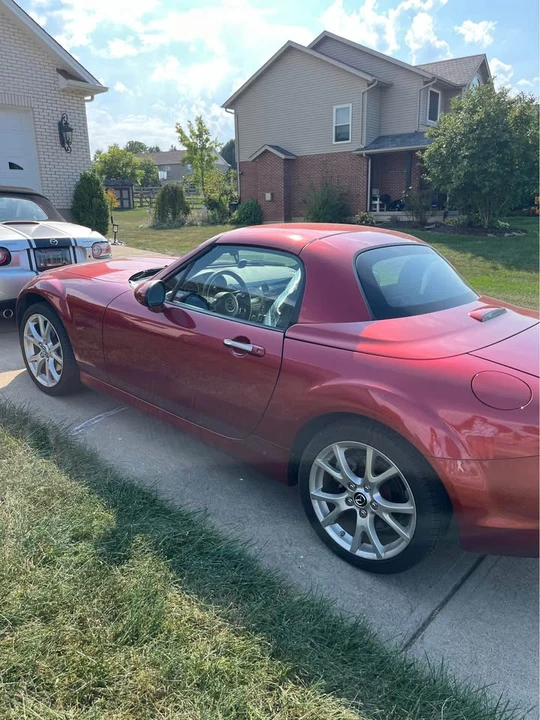 2015 Mazda ND MX-5 Miata - Image 2 of 2