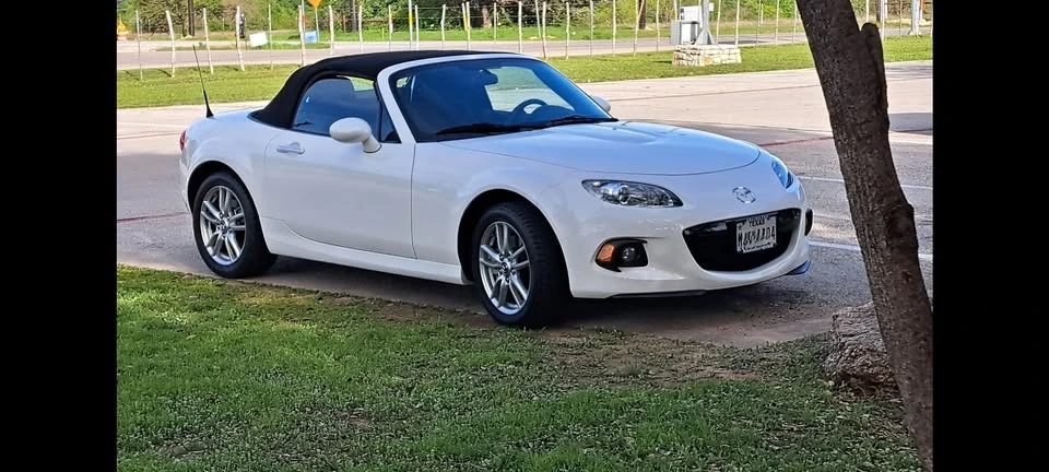 2015 Mazda NC MX-5 Miata - Image 5 of 5