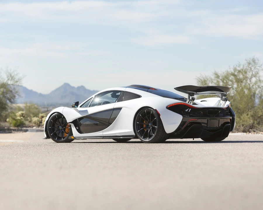 2015 McLaren P1 - Image 17 of 31