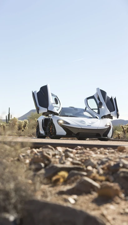 2015 McLaren P1 - Image 5 of 31
