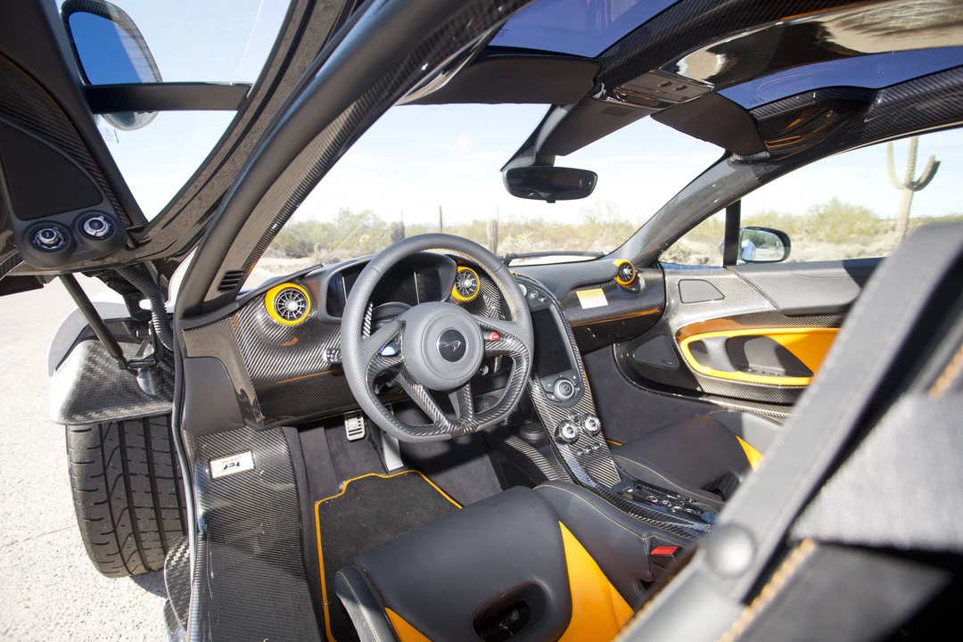 2015 McLaren P1 - Image 15 of 31