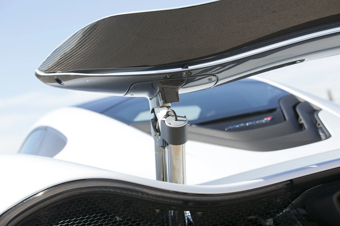 2015 McLaren P1 - Image 23 of 31