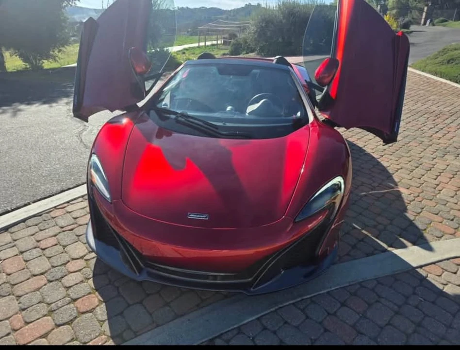 2015 McLaren 650S Spider - Image 4 of 10
