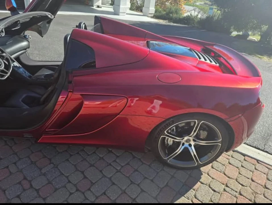 2015 McLaren 650S Spider - Image 2 of 10