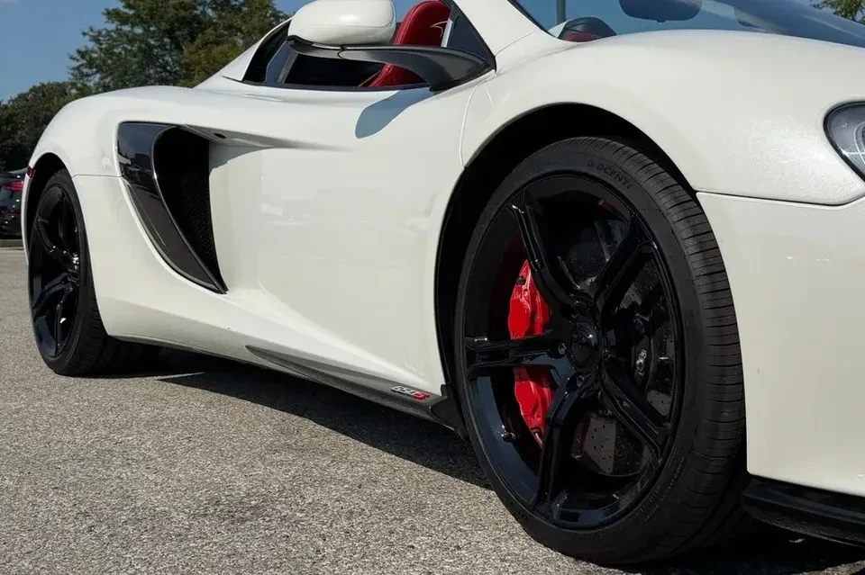 2015 McLaren 650S Coupe - Image 10 of 20