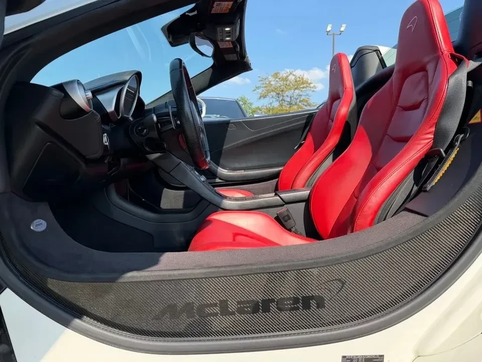 2015 McLaren 650S Coupe - Image 18 of 20