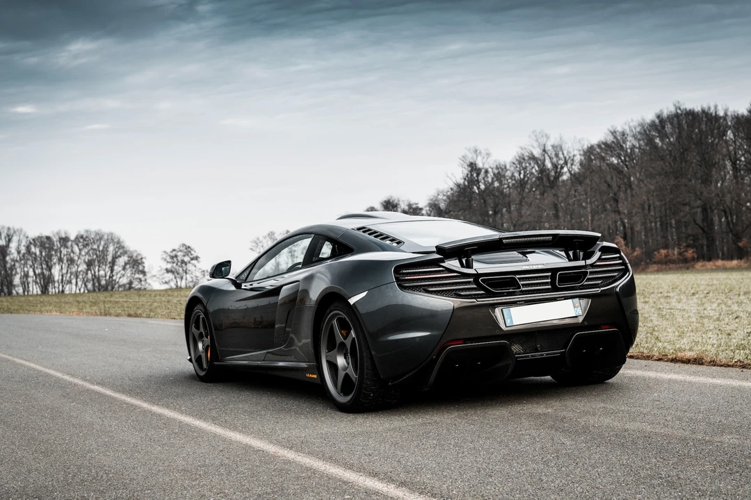 2015 McLaren 650S Coupe - Image 11 of 31