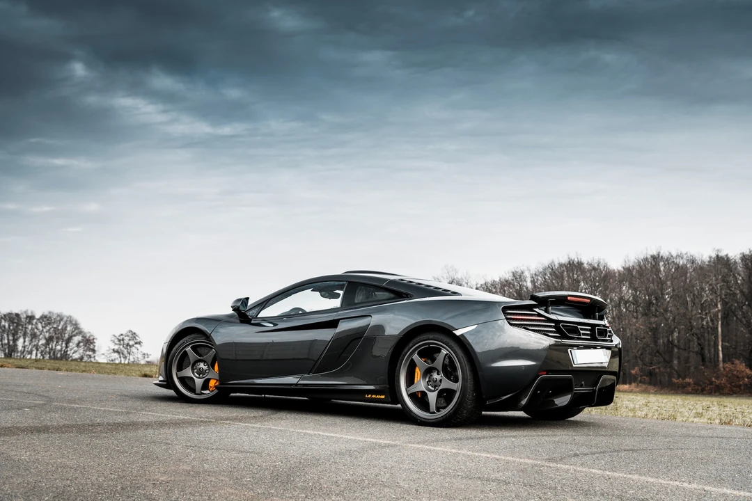 2015 McLaren 650S Coupe - Image 15 of 31