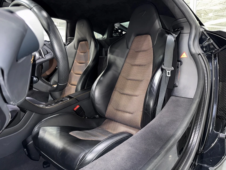 2015 McLaren 650S - Image 9 of 21