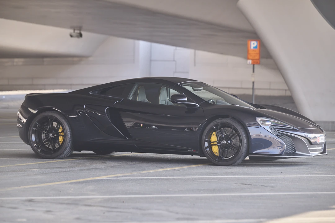 2015 McLaren 650S - Image 18 of 31
