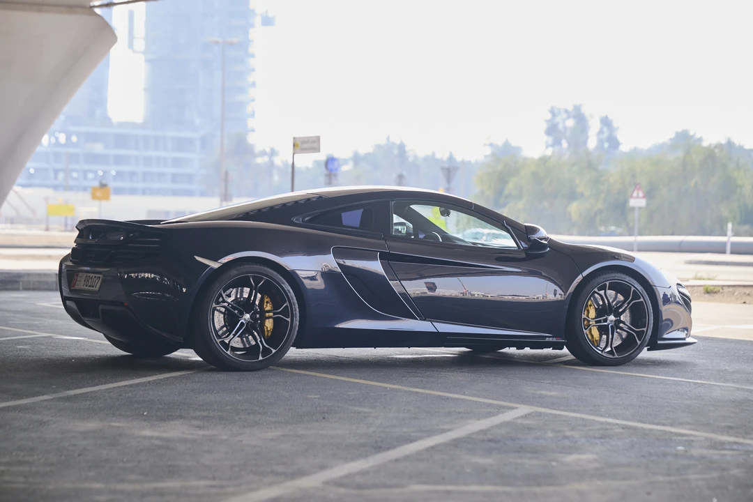 2015 McLaren 650S - Image 17 of 31
