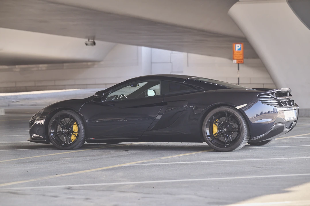 2015 McLaren 650S - Image 5 of 31