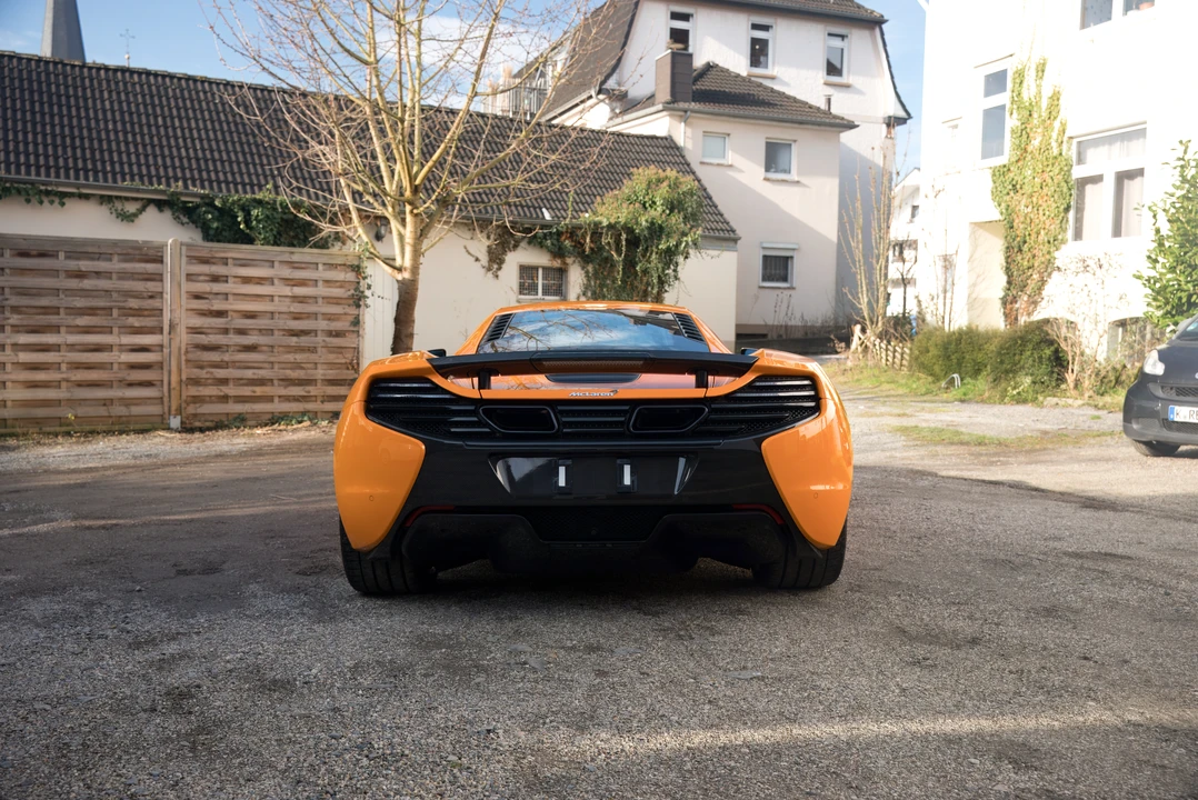 2015 McLaren 650S - Image 6 of 31