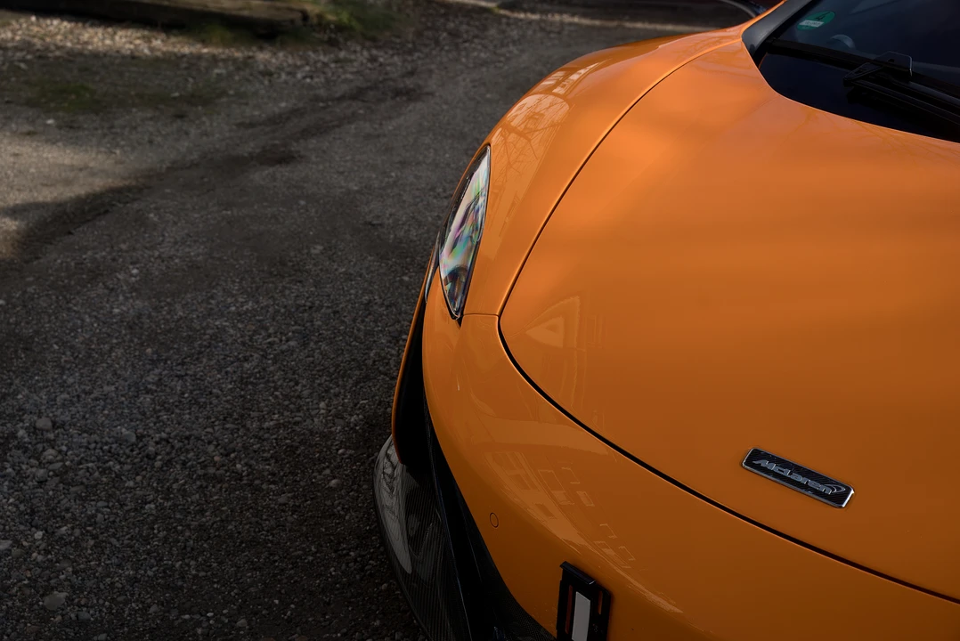 2015 McLaren 650S - Image 23 of 31