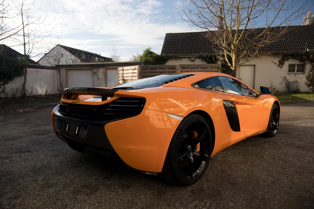 2015 McLaren 650S - Image 5 of 31
