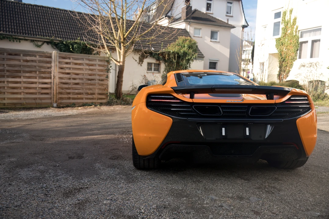 2015 McLaren 650S - Image 18 of 31