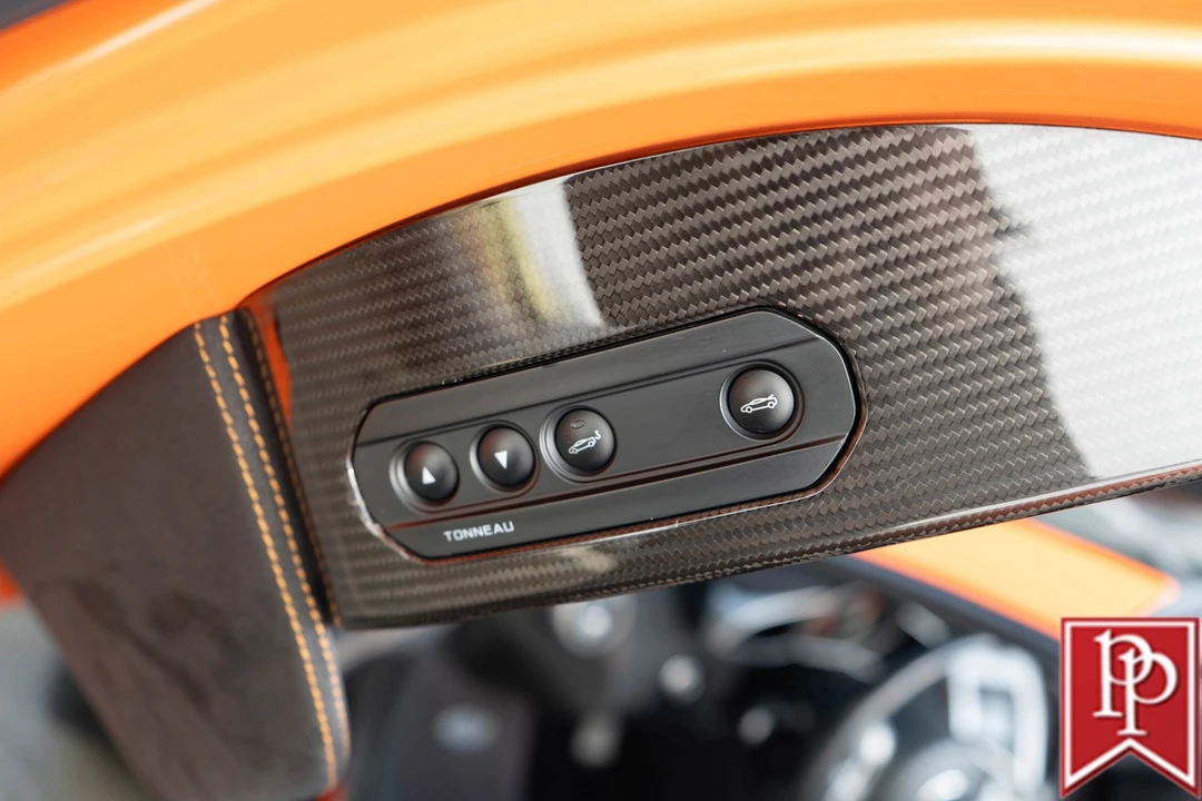 2015 McLaren 650S - Image 16 of 21