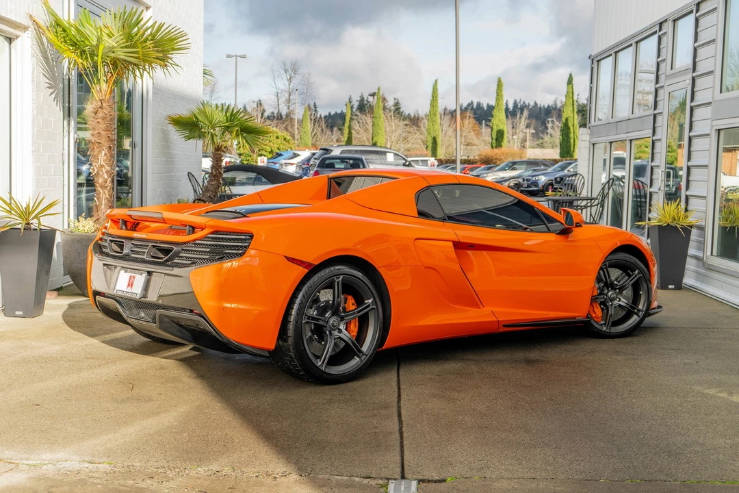 2015 McLaren 650S - Image 8 of 21