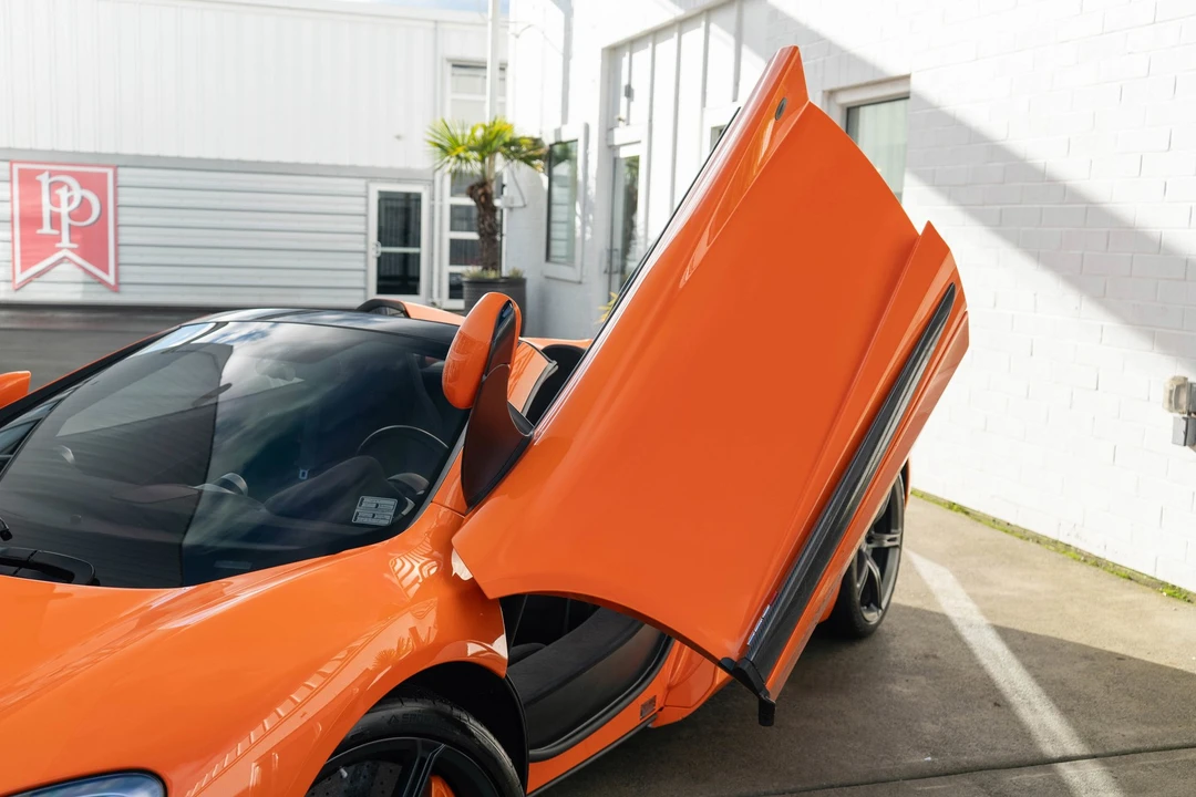 2015 McLaren 650S - Image 13 of 21