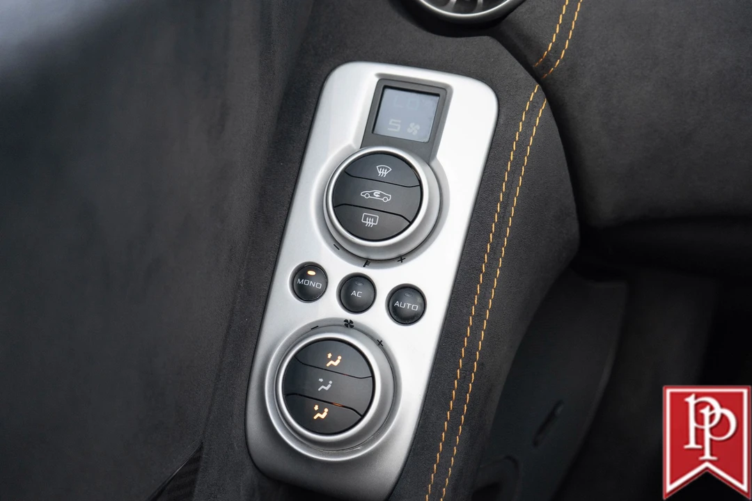 2015 McLaren 650S - Image 14 of 21