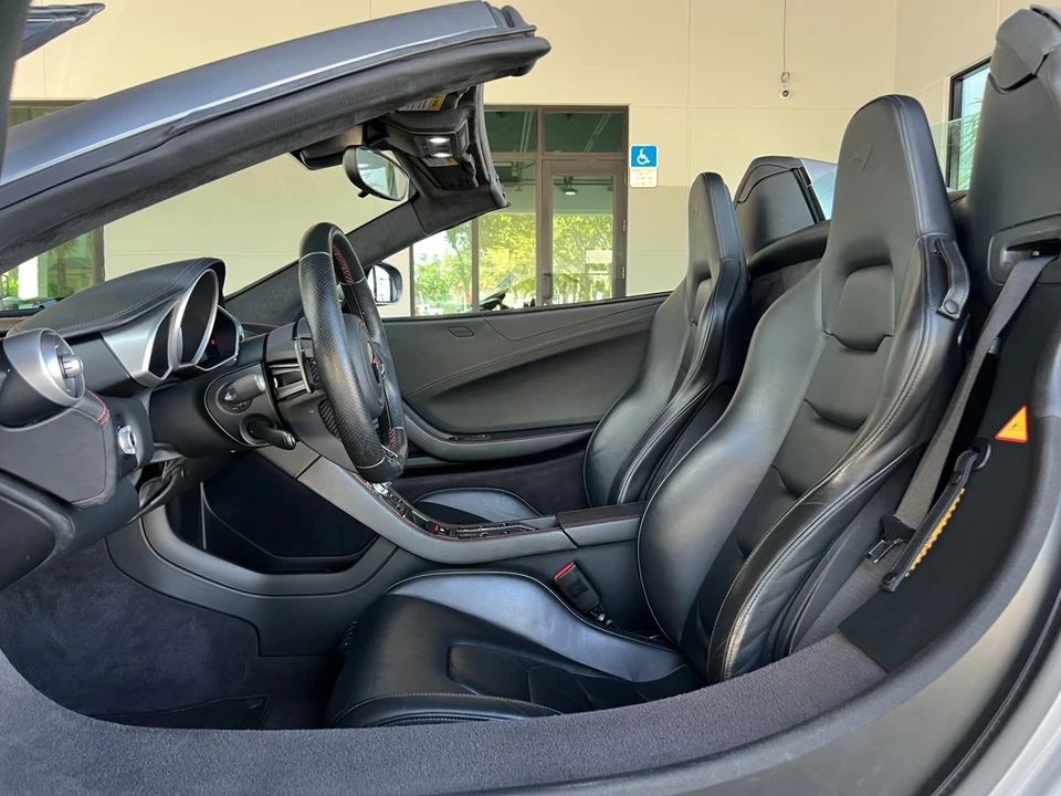 2015 McLaren 650S - Image 13 of 21