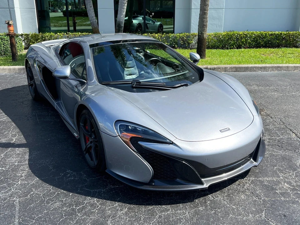 2015 McLaren 650S - Image 3 of 21