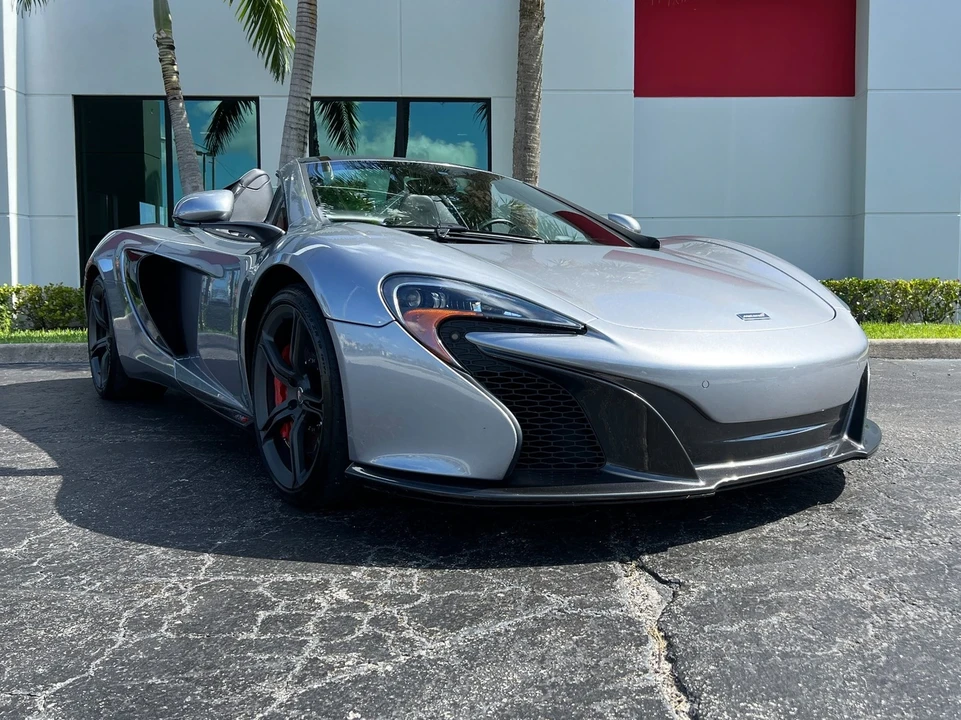 2015 McLaren 650S - Image 4 of 21