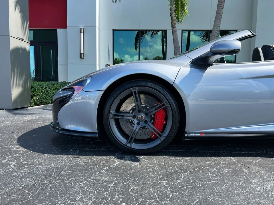 2015 McLaren 650S - Image 20 of 21
