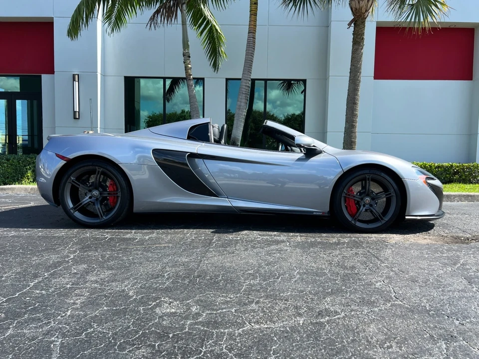 2015 McLaren 650S - Image 2 of 21