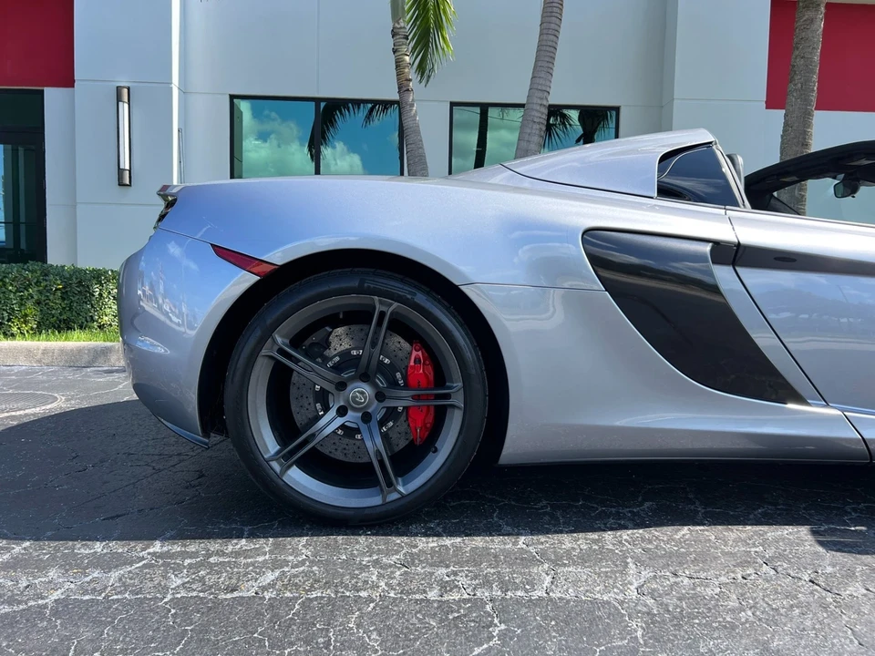 2015 McLaren 650S - Image 10 of 21