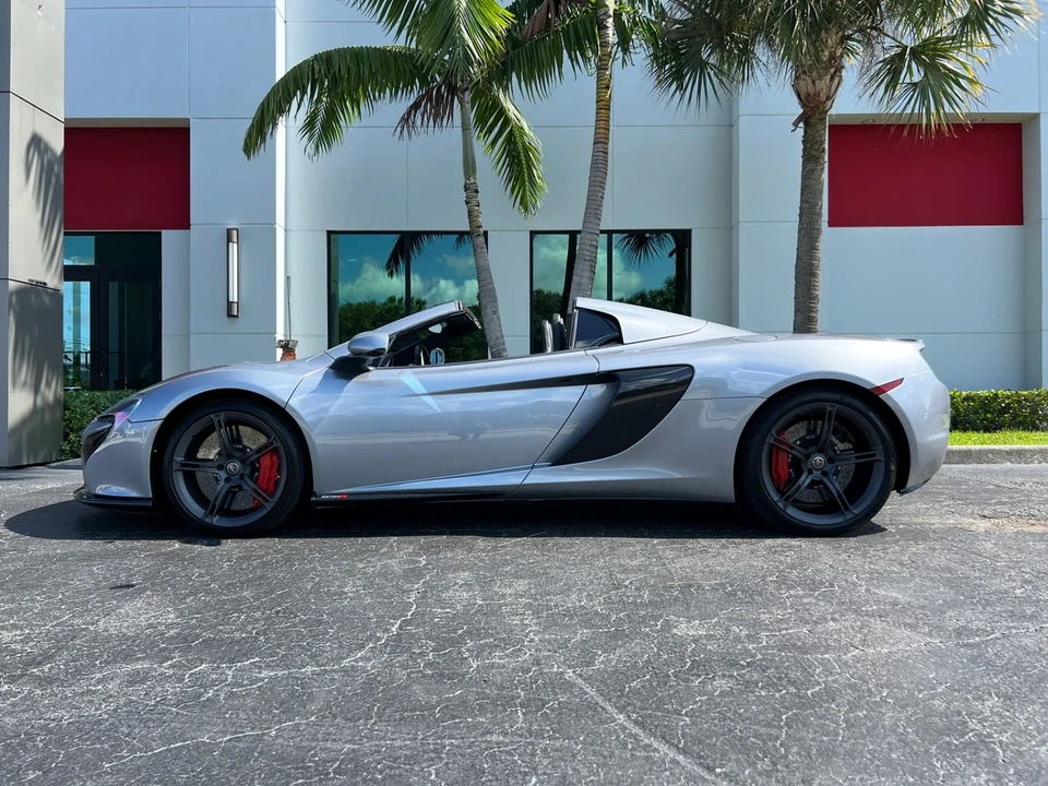 2015 McLaren 650S - Image 17 of 21
