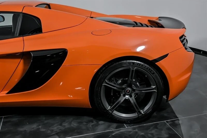 2015 McLaren 650S - Image 8 of 21