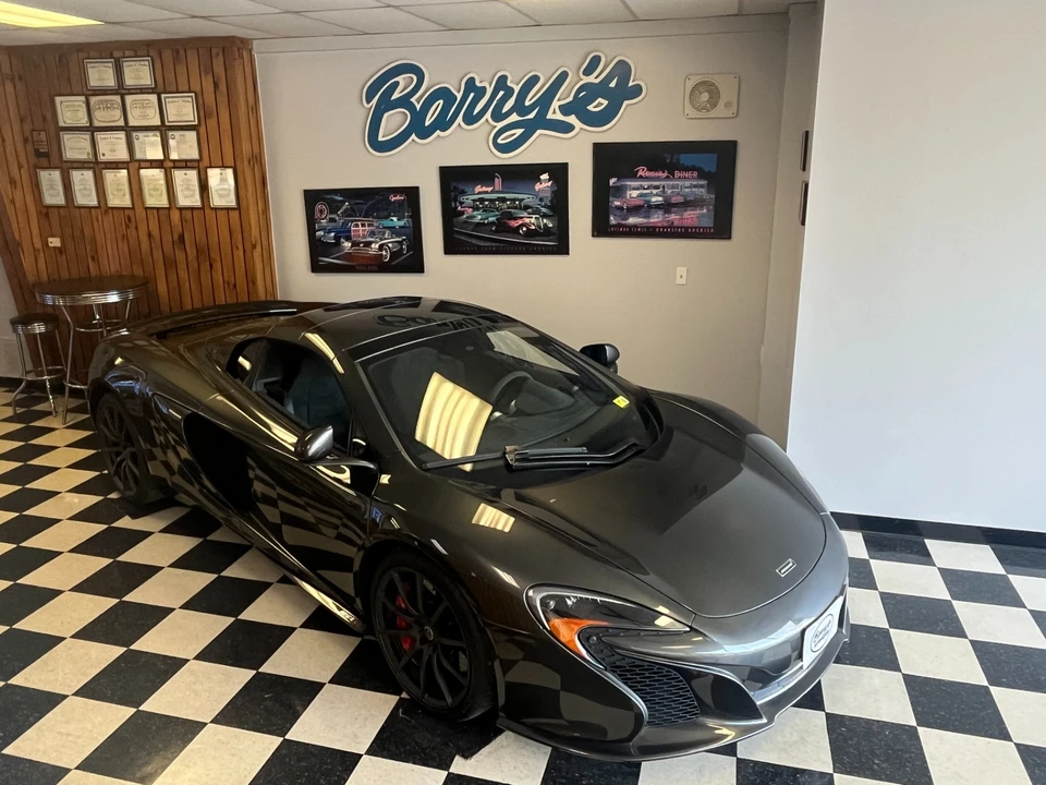 2015 McLaren 650S - Image 7 of 12