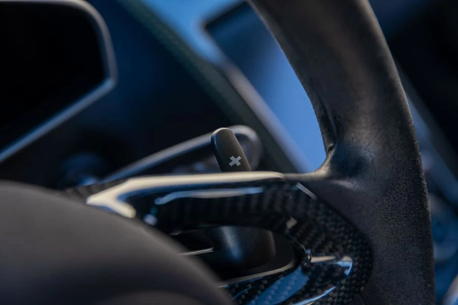 2015 McLaren 650S - Image 25 of 30