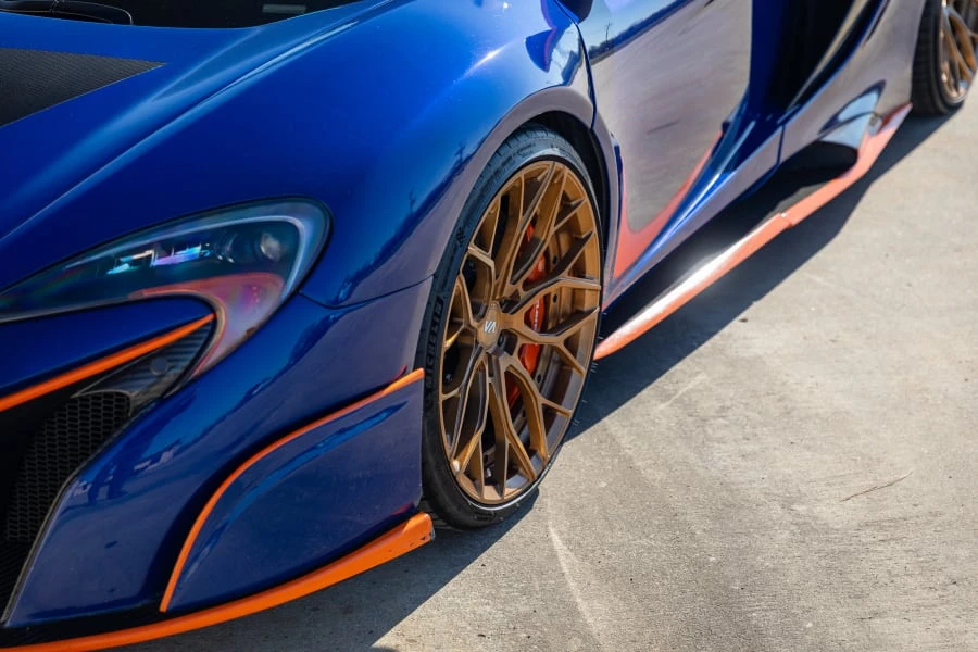 2015 McLaren 650S - Image 15 of 30