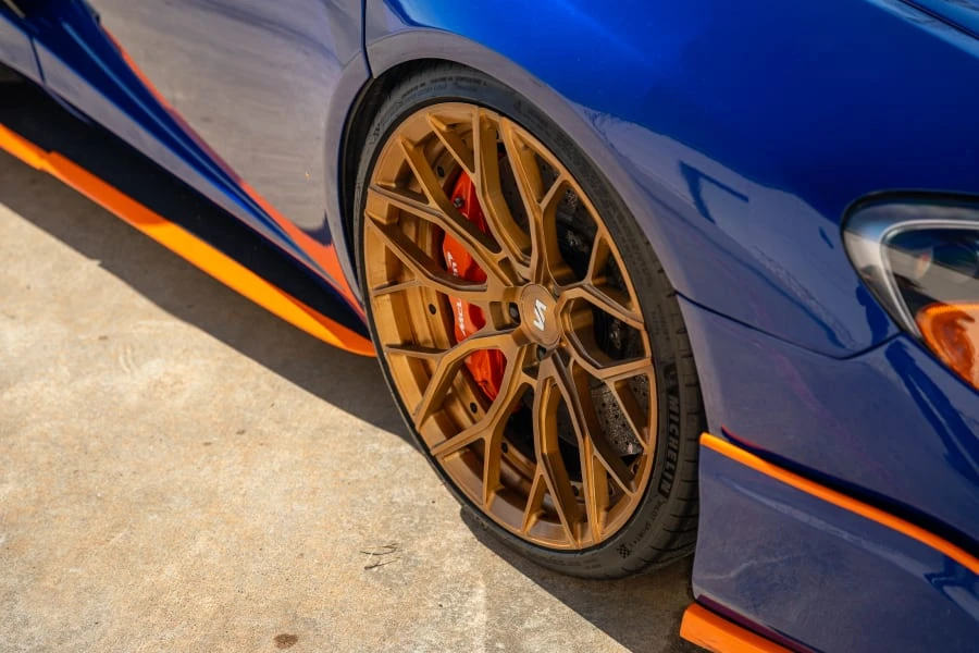 2015 McLaren 650S - Image 16 of 30
